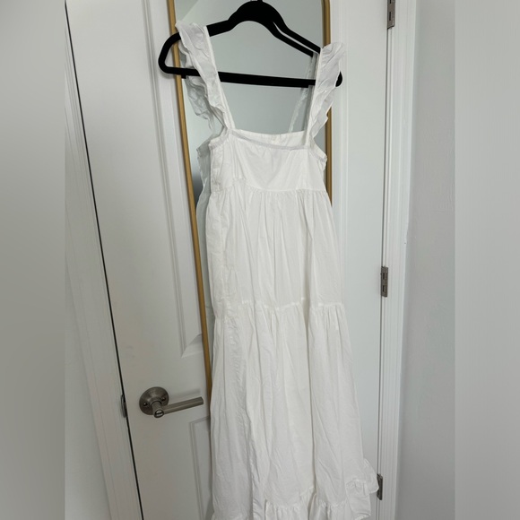 En Saison White Maxi Dress - Picture 2 of 2